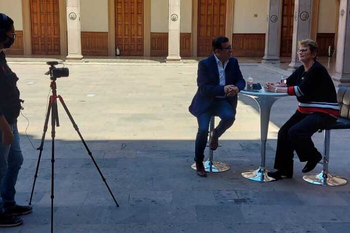 Revela Gisela Rubach la clave del éxito en el marketing político